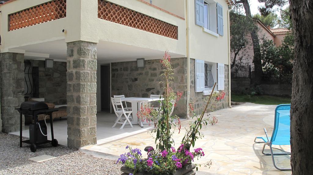 Appartement dans Villa St Raphael Saint-Raphaël Kamer foto
