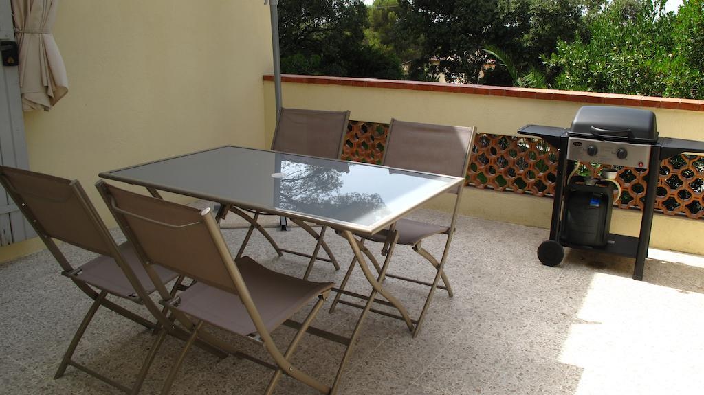 Appartement dans Villa St Raphael Saint-Raphaël Kamer foto
