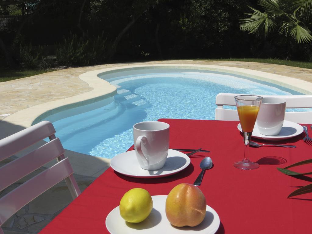 Appartement dans Villa St Raphael Saint-Raphaël Kamer foto