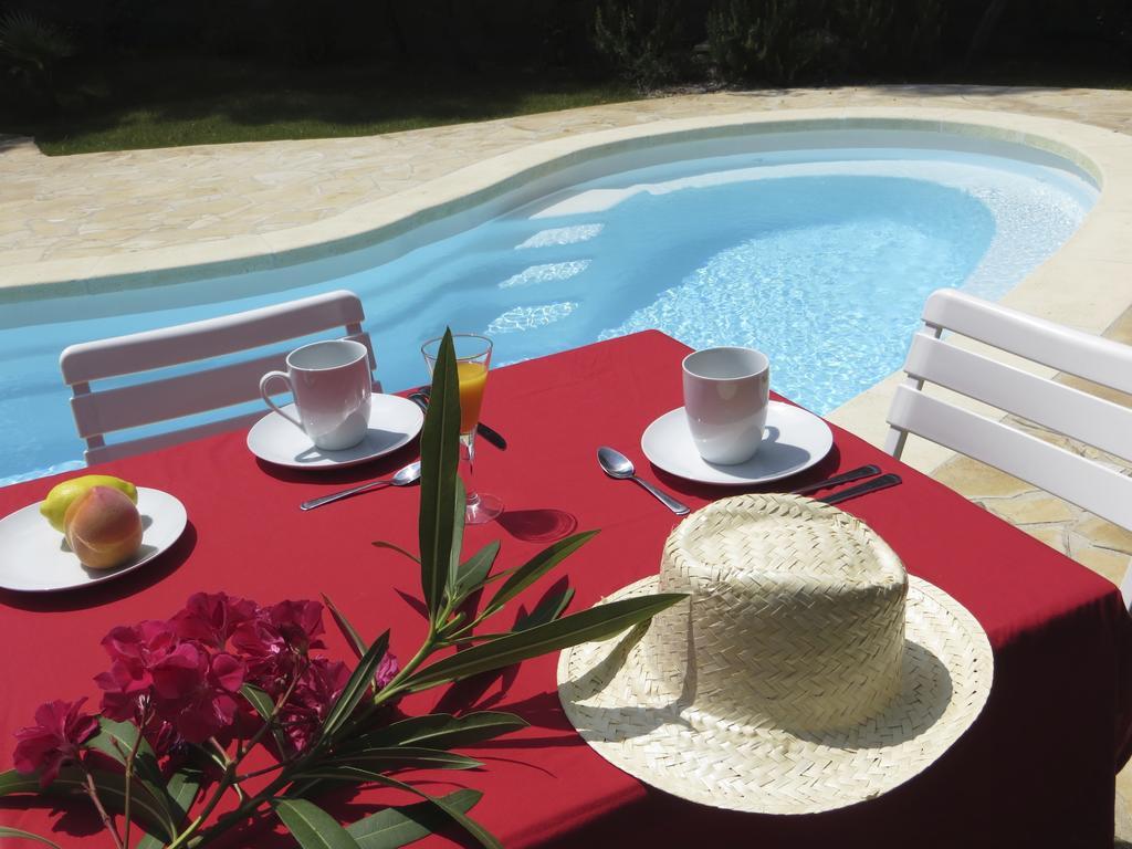 Appartement dans Villa St Raphael Saint-Raphaël Kamer foto