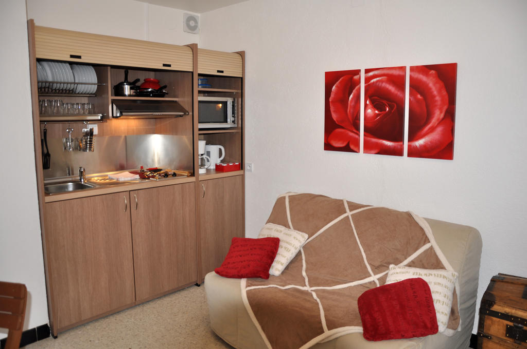 Appartement dans Villa St Raphael Saint-Raphaël Kamer foto