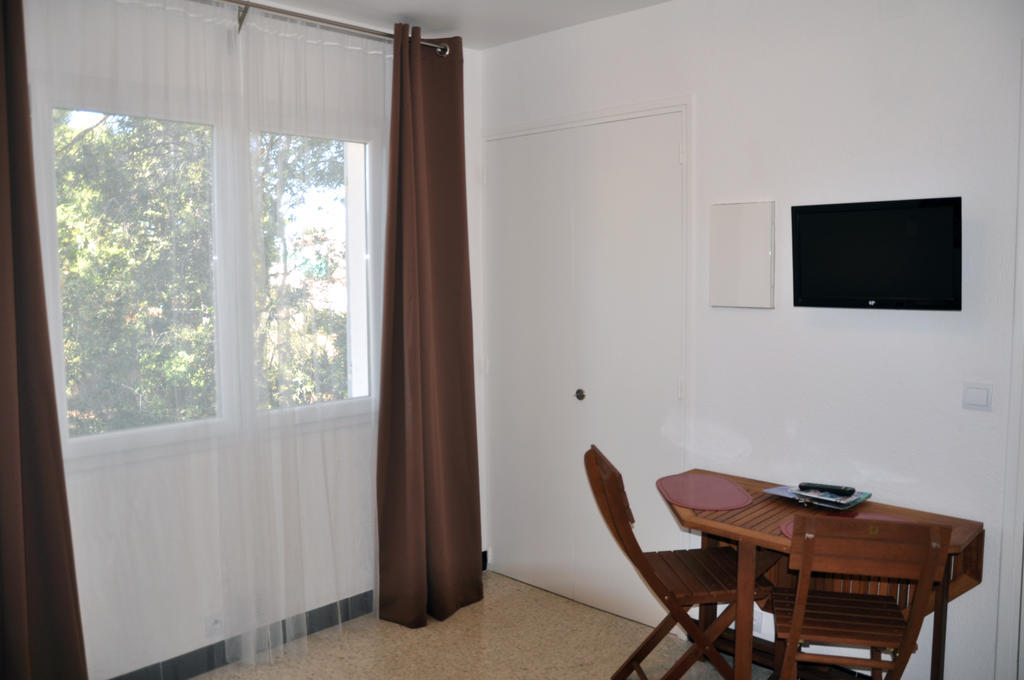 Appartement dans Villa St Raphael Saint-Raphaël Kamer foto